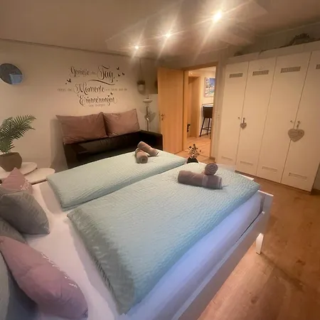 Apartment Moderne Zur Schlosshoehe