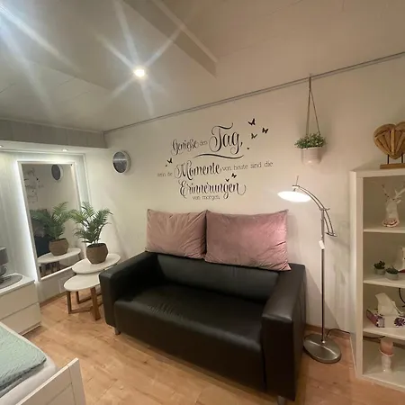 Moderne Zur Schlosshoehe Apartment