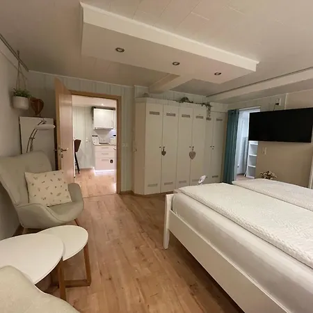 Moderne Zur Schlosshoehe Apartament *