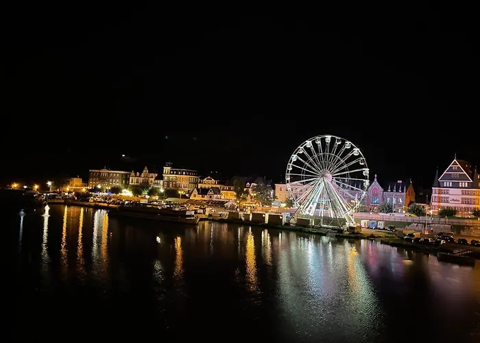 Moderne Zur Schlosshoehe