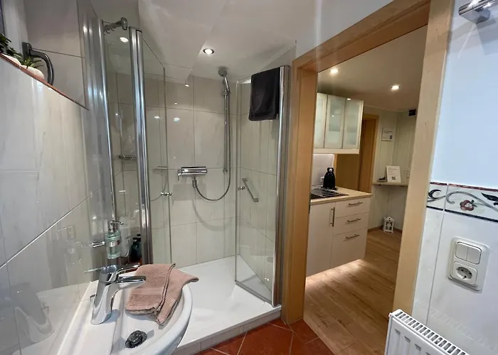 Moderne Zur Schlosshoehe Apartmán *