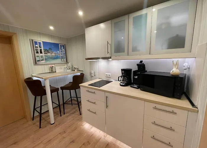 Moderne Zur Schlosshoehe Apartmán Lieser