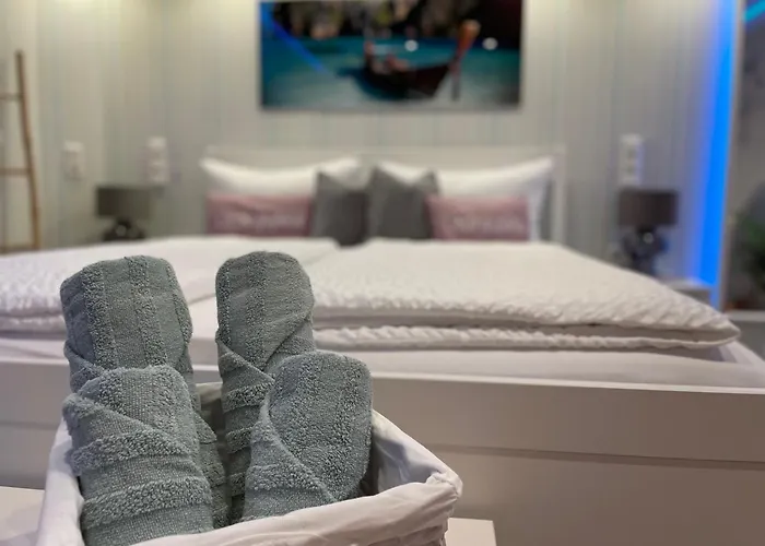 Moderne Zur Schlosshoehe Apartmán *